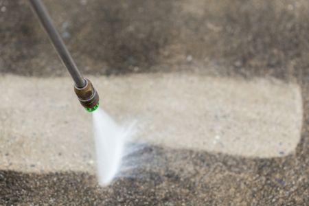 3 ways sidewalk cleaning improves your property