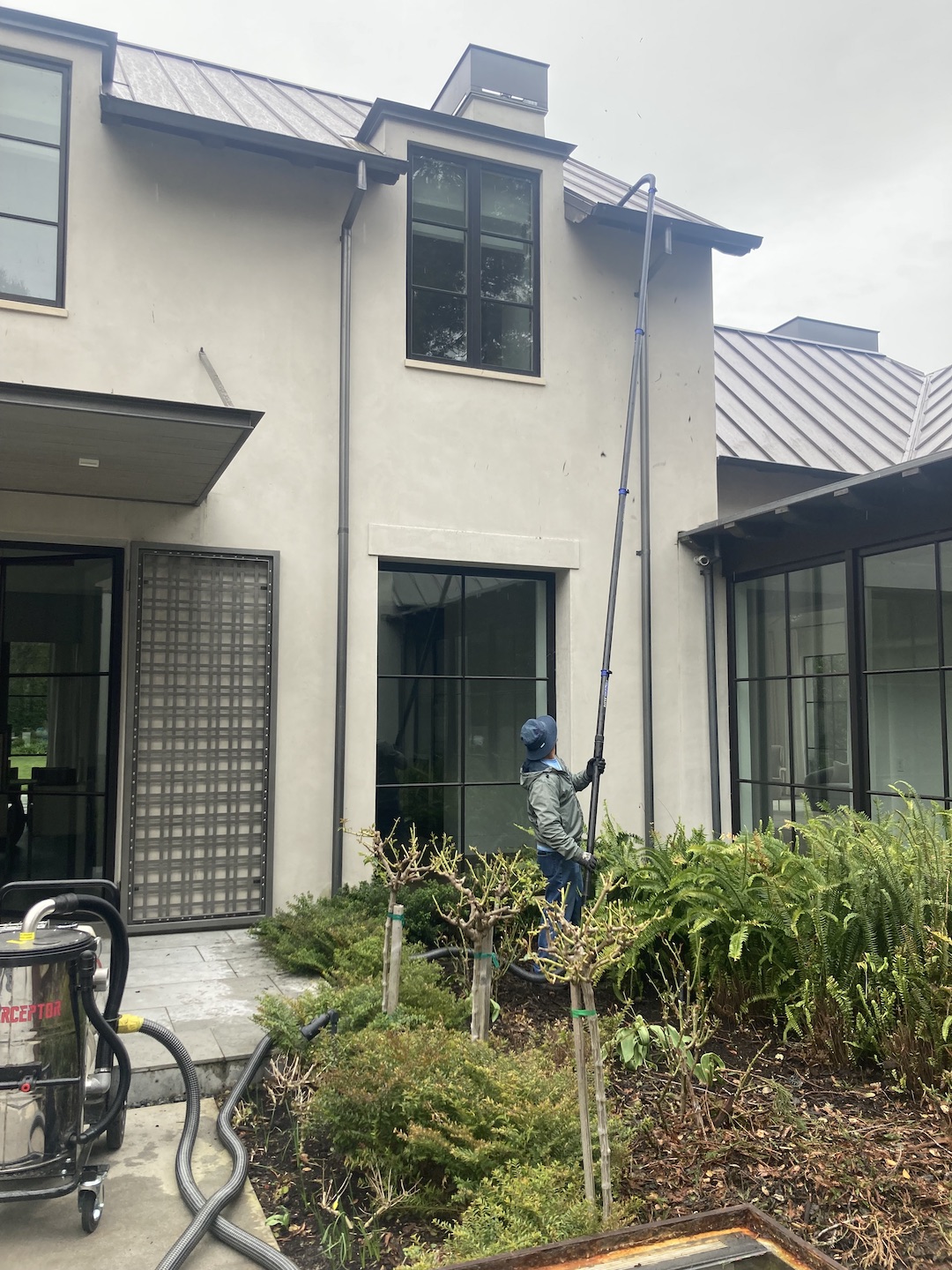 Gutter Cleaning Service in Atherton, CA