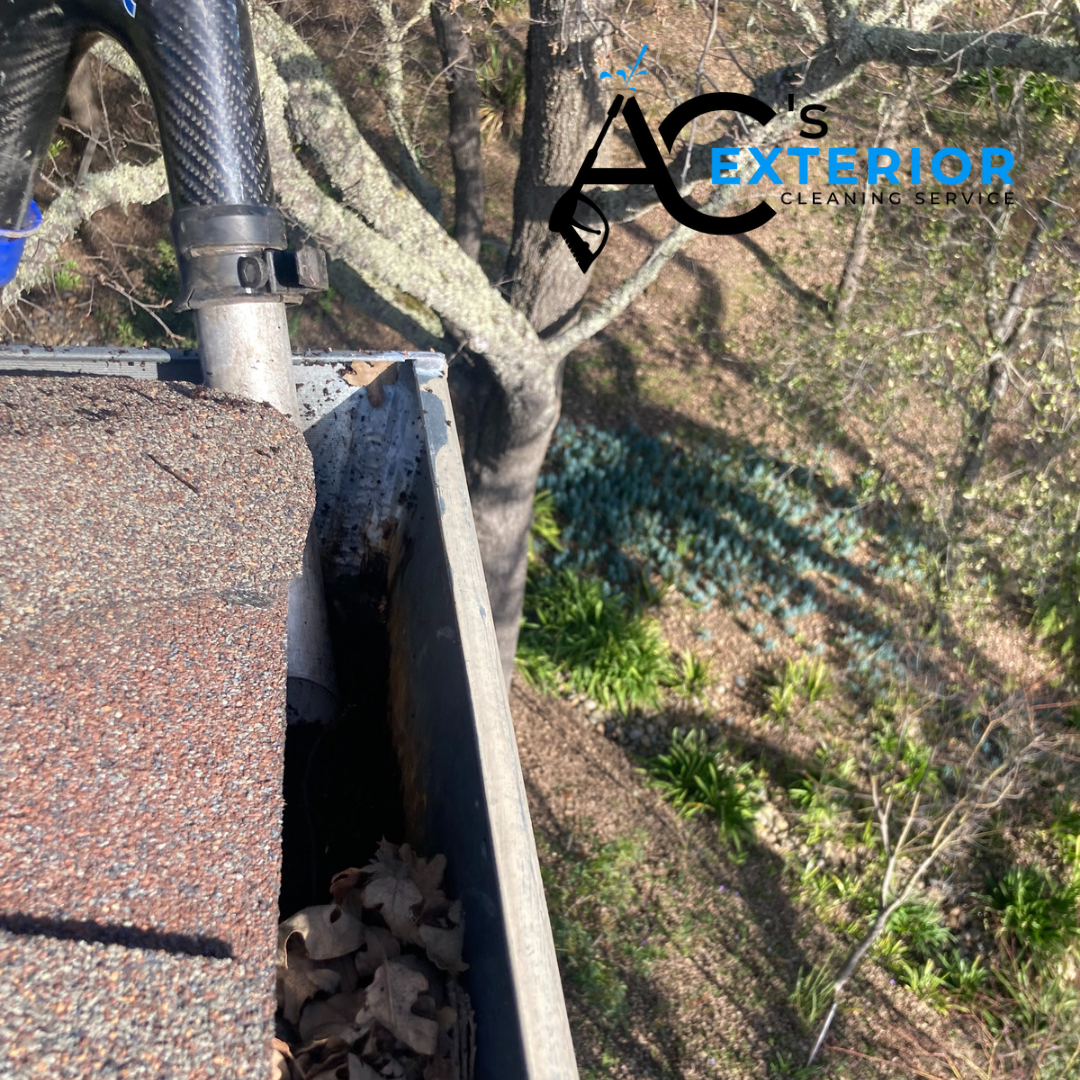 Gutter Cleaning Service in Morgan Hill, CA 1