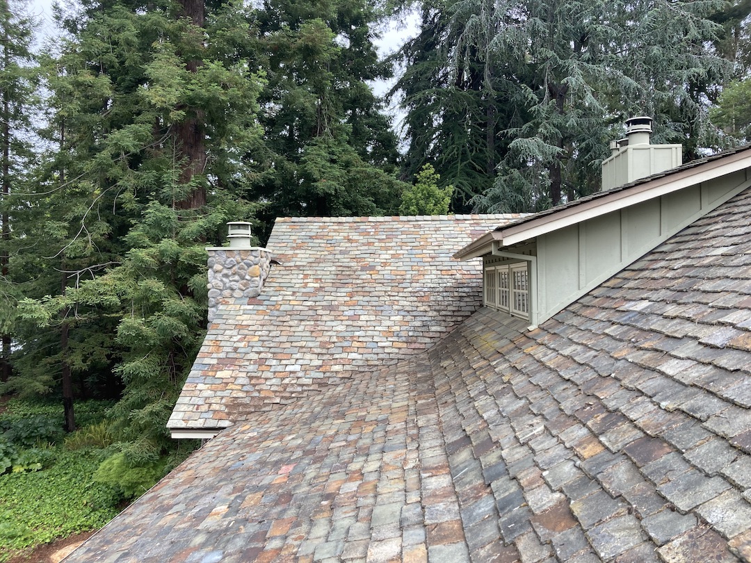 Roof Cleaning and Gutter Cleaning Service in Saratoga, CA